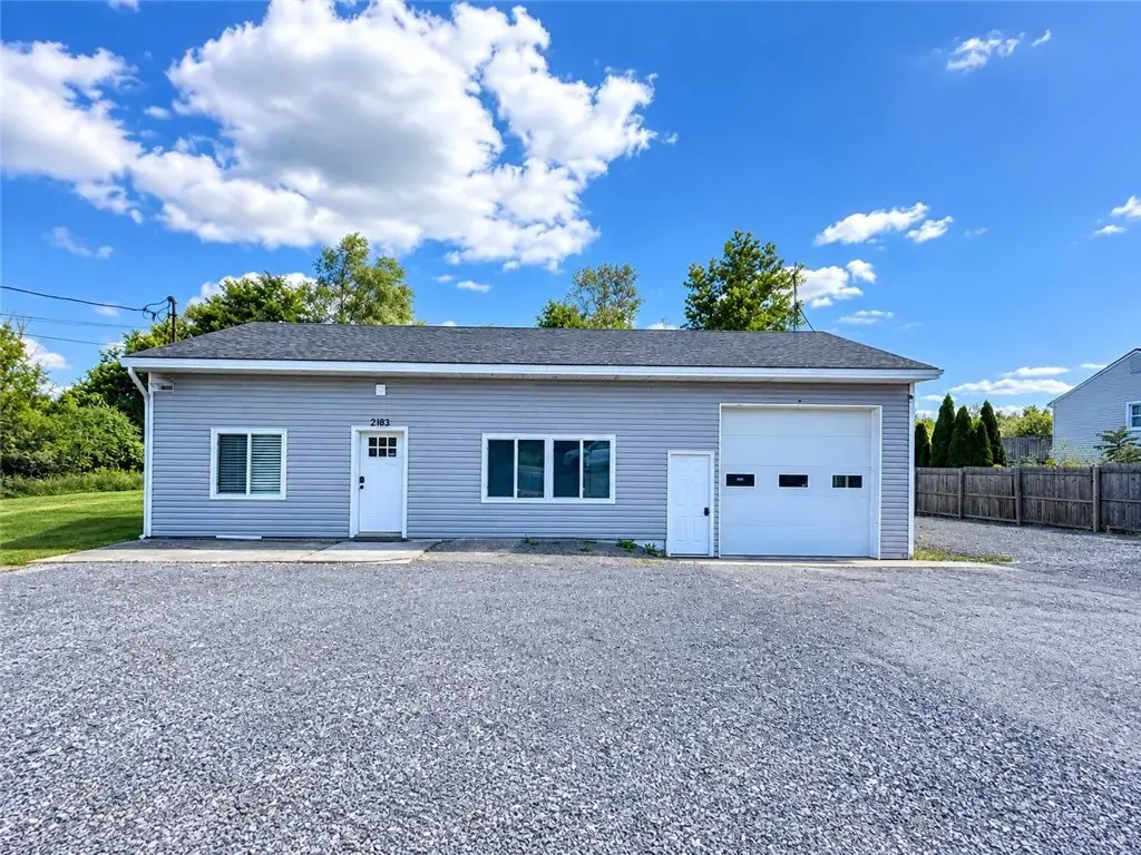 2163 State Route 21, Hopewell