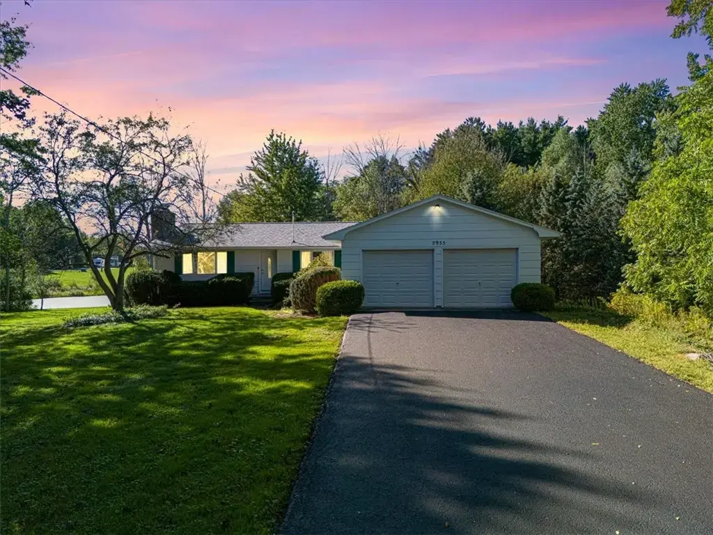 5955 Route 21, Williamson