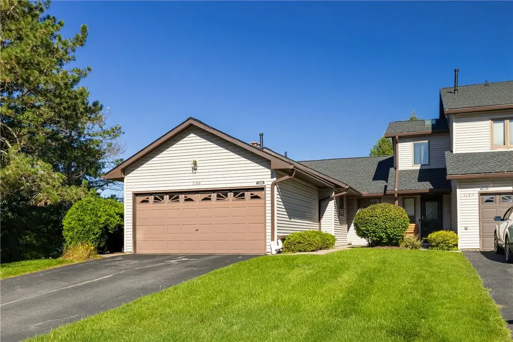 1186 Ridge Crest Drive, Victor