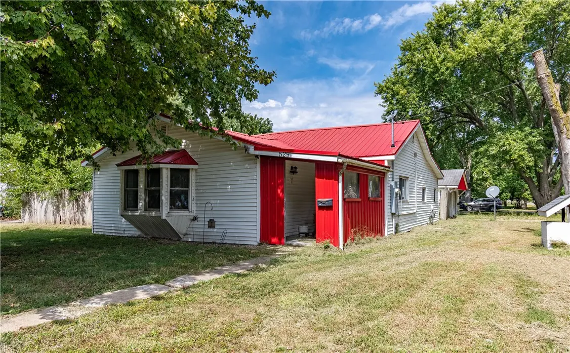 529 E Cedar Street, Moweaqua