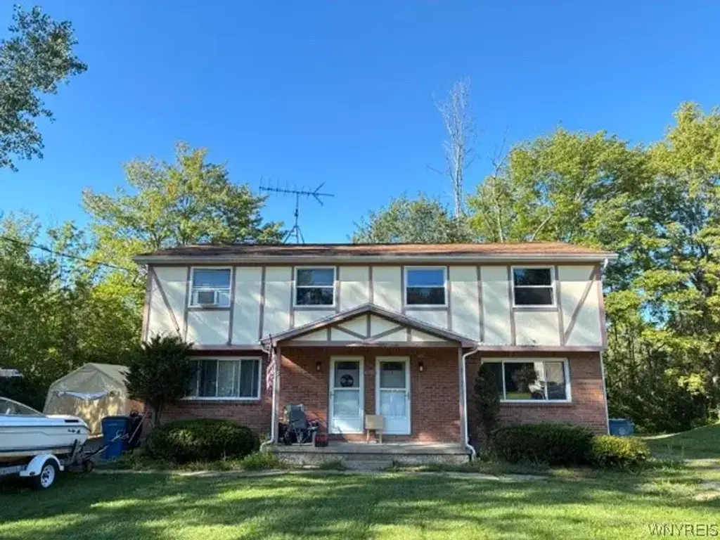 838 Beach Road, Evans
