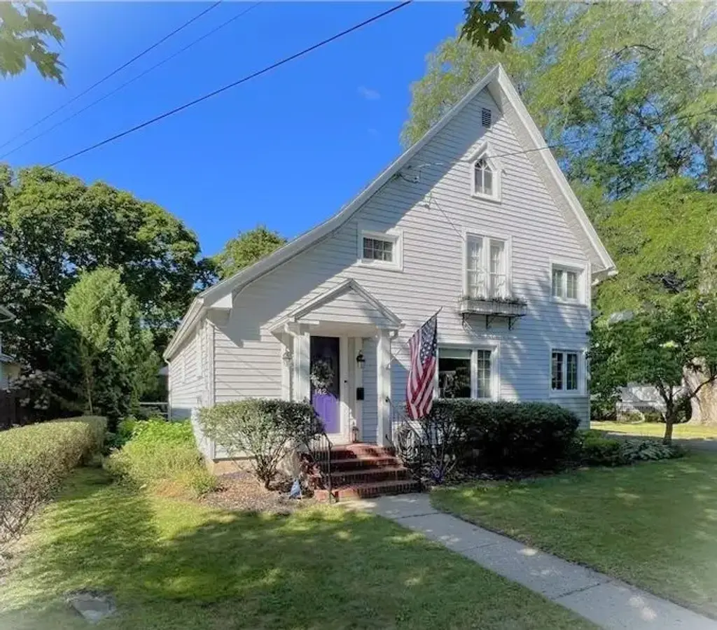 142 Park Street, Canandaigua City