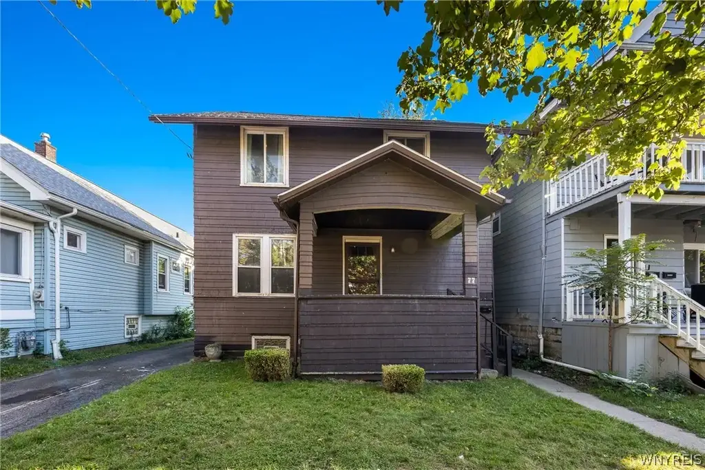 77 Woodside Avenue, Buffalo