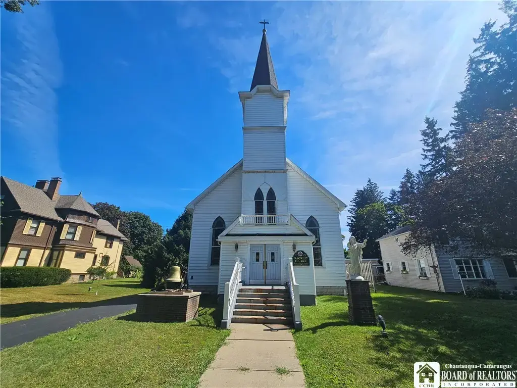43 Maple Street, Portville