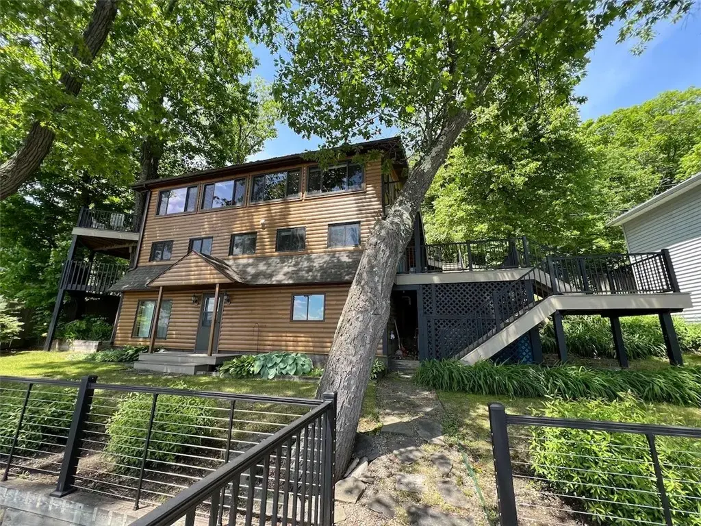 11740 W Lake Rd., Pulteney