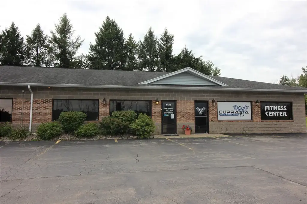 1418 State Route 104, Ontario
