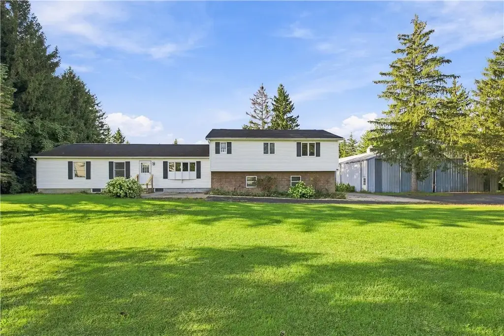 3469 State Route 488, Hopewell