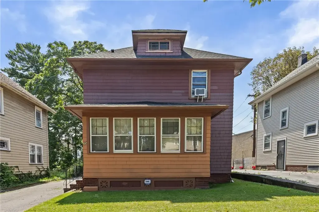 35 Malling Drive, Rochester