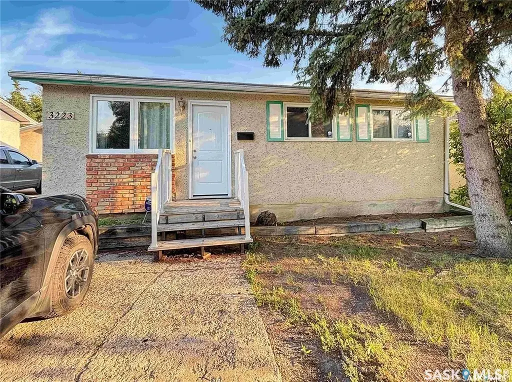 3223 Maxwell Street, Saskatoon