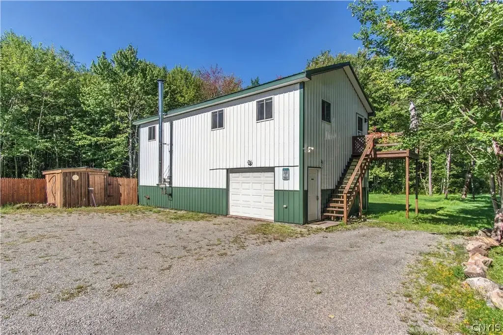 25920 Dano Road, Theresa