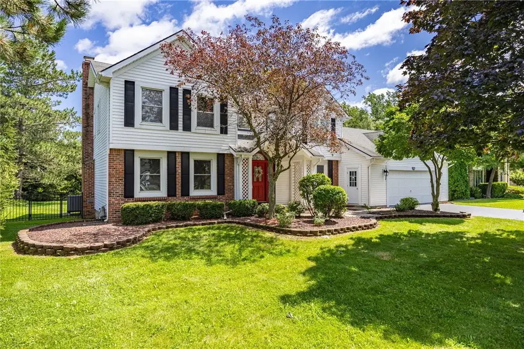 14 Silver Fox Circle, Greece