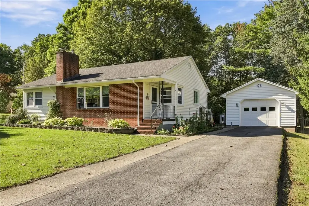 113 Sunset Avenue, Milo