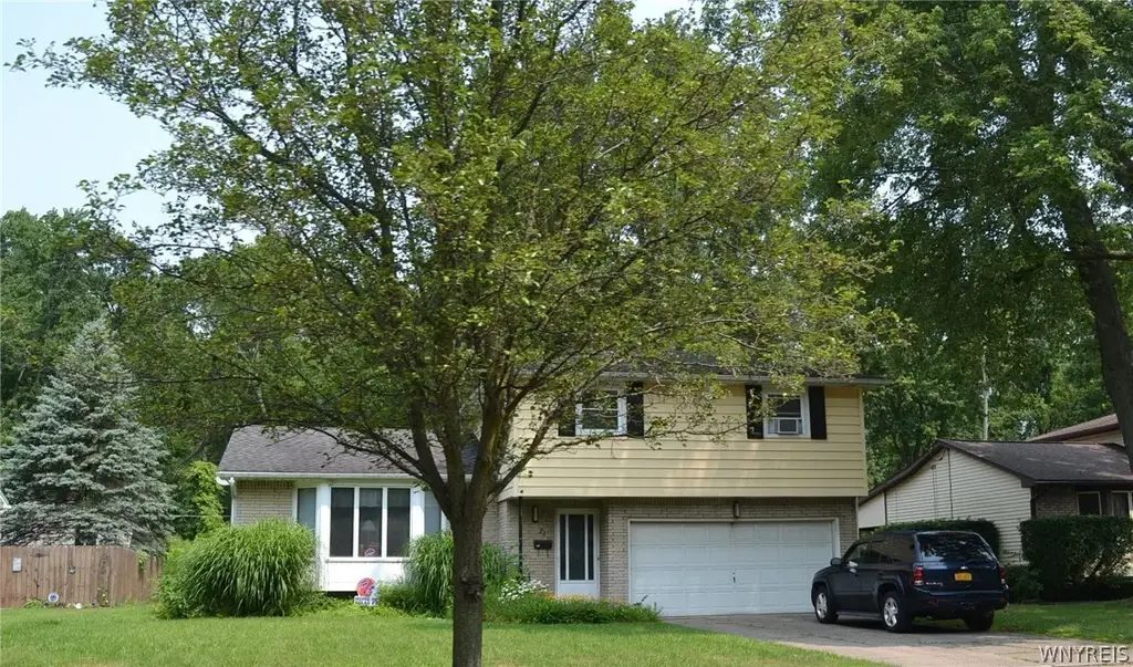23 Burgundy, Amherst