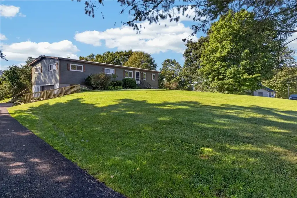 61838 State Highway 10, Harpersfield