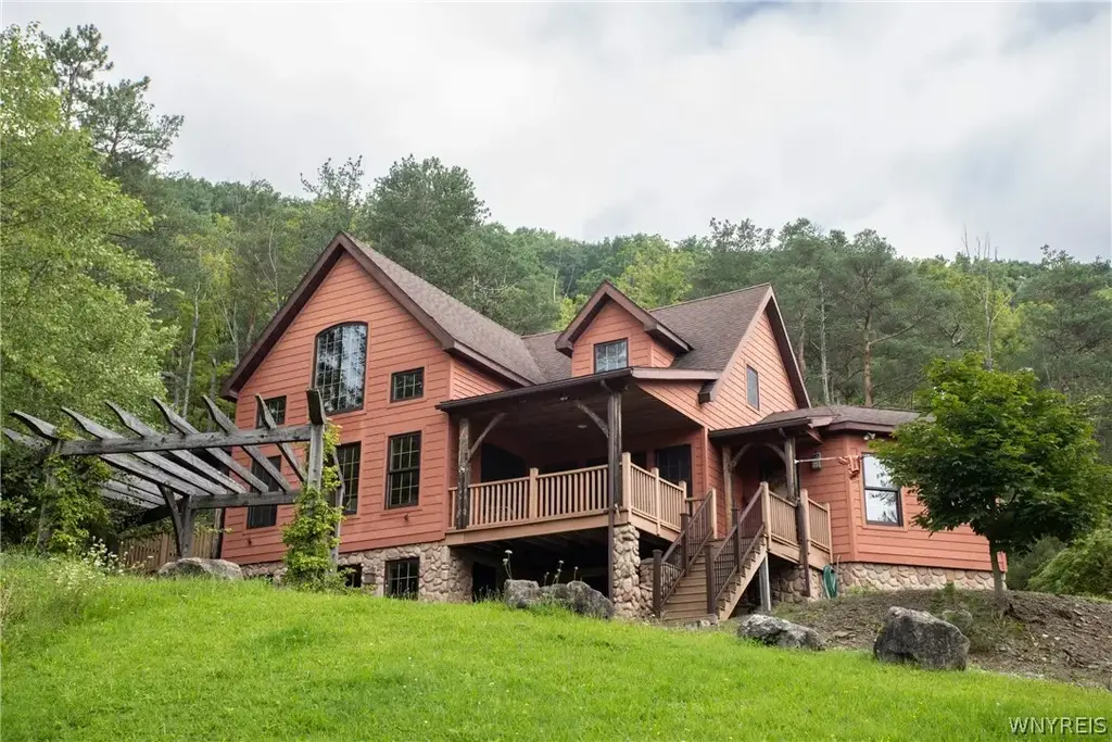 7064 Ellicottville Maples Road, Mansfield