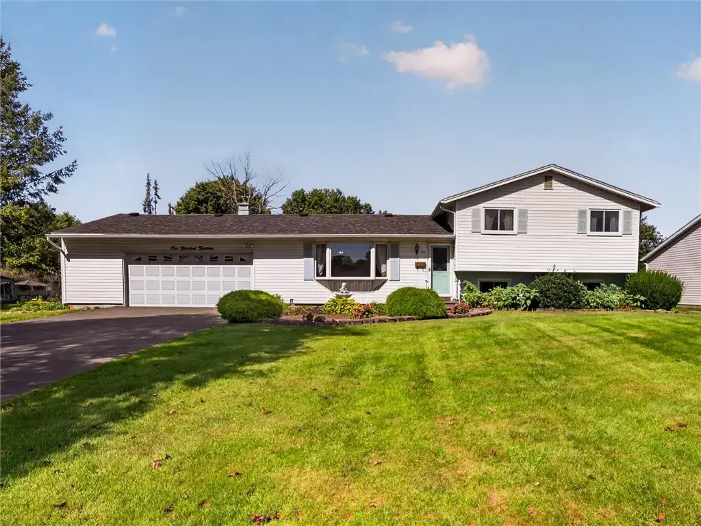 114 Harmony Drive, Greece