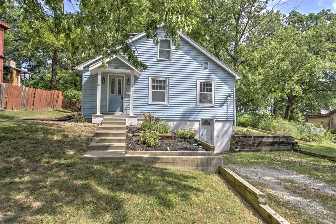 1305 Oak Drive, Decatur