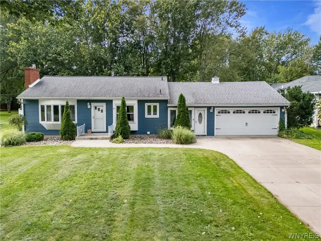 7278 Knoll Drive, Wheatfield
