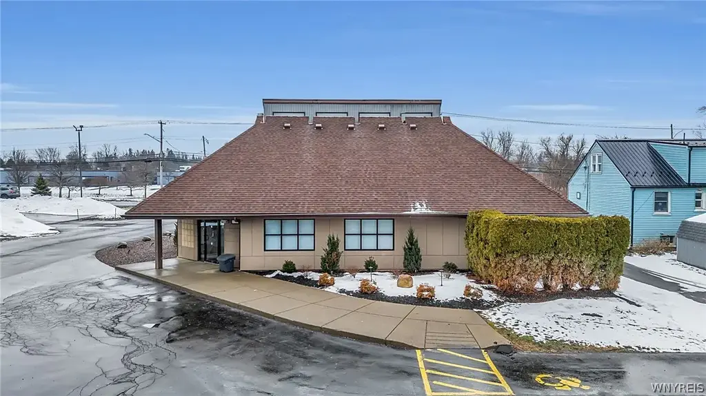 8180 Wehrle Drive, Clarence