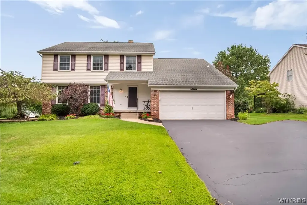 1266 Warren Drive, Aurora