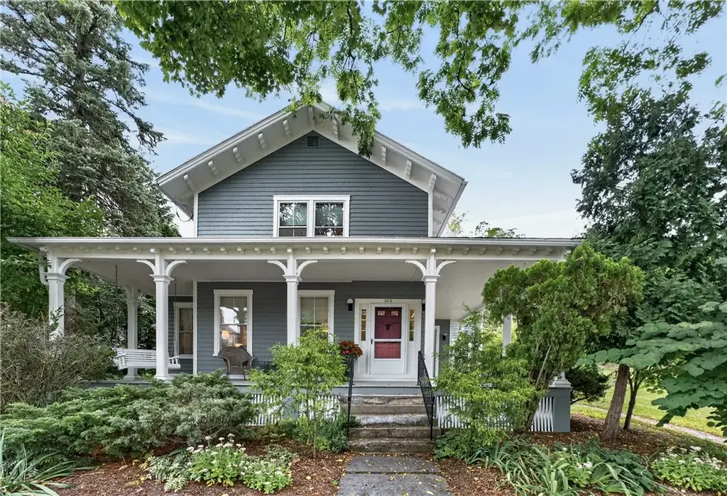 366 Main Street, Ledyard