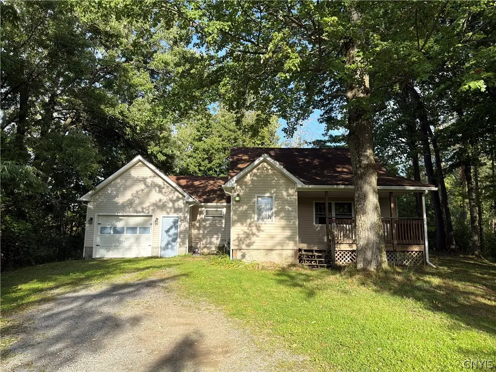 Photo of Listing #S1712855