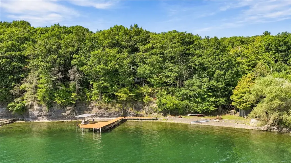 4384 Argetsinger Road, Reading