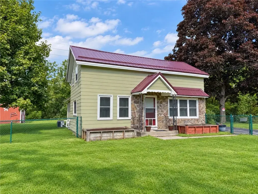 1148 State Route 96, Phelps