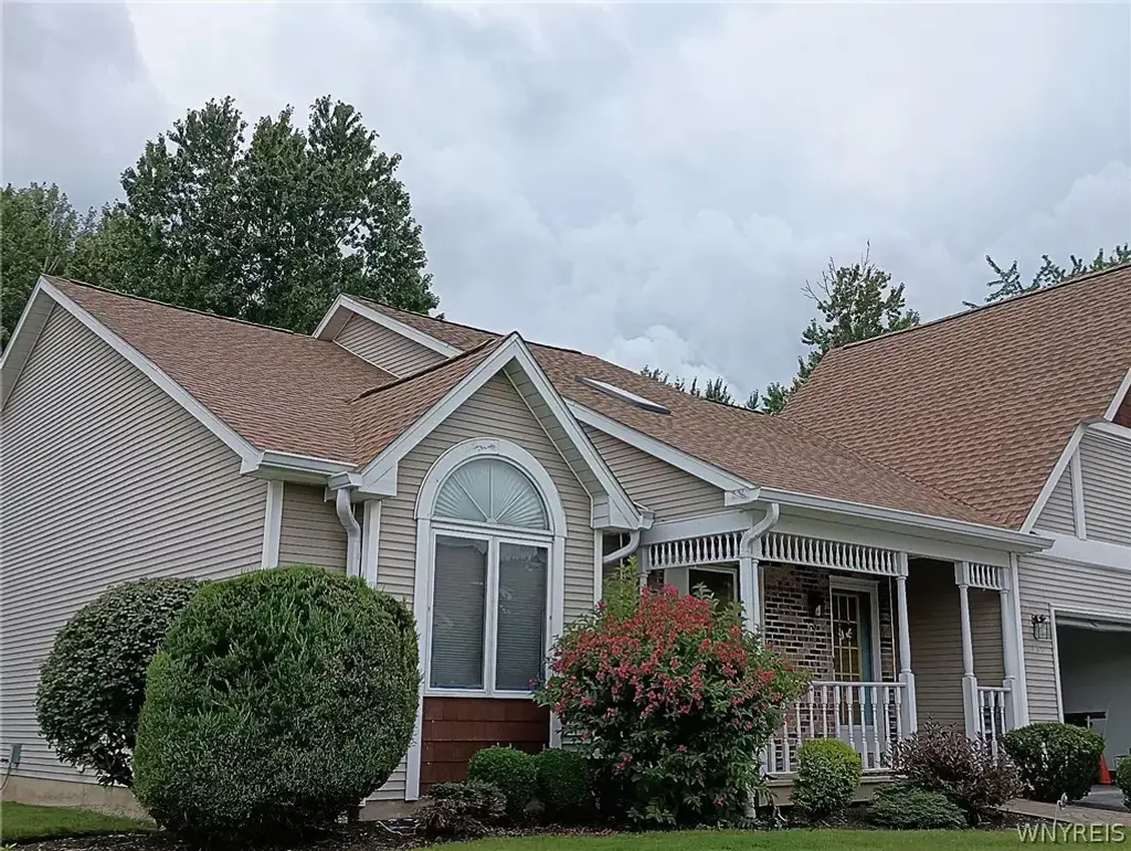 59 Spicebush Lane, Amherst