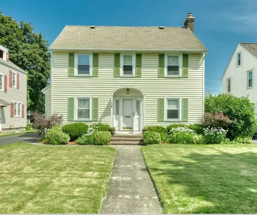 136 Hoover Road, Irondequoit