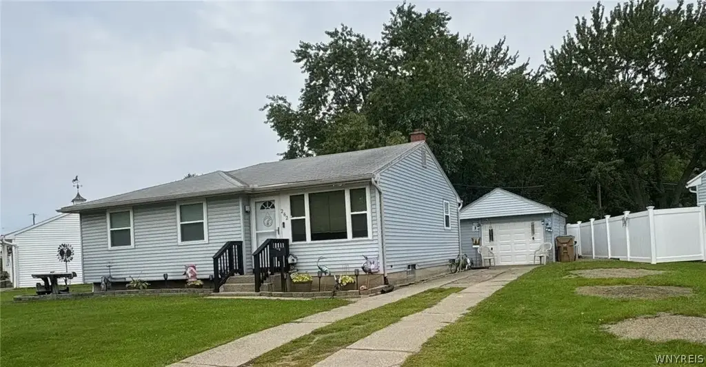 262 Mcnaughton Avenue, Cheektowaga