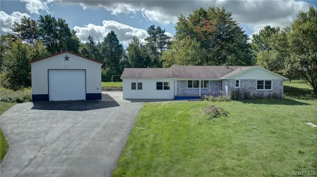 6190 Cole Road, Orchard Park