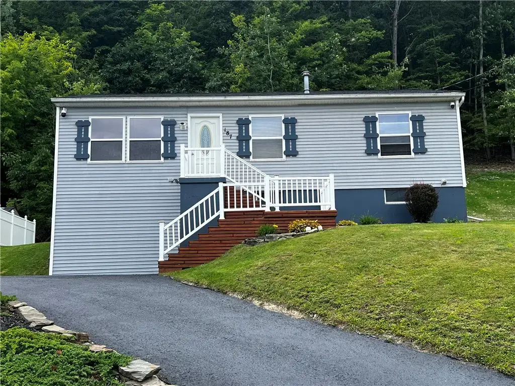 187 Parkwood Avenue, Elmira