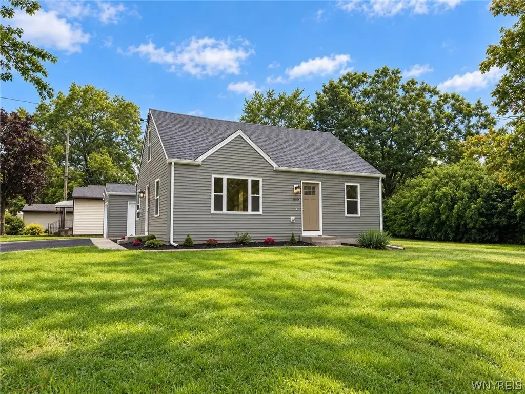 3738 Harrison Avenue, Hamburg