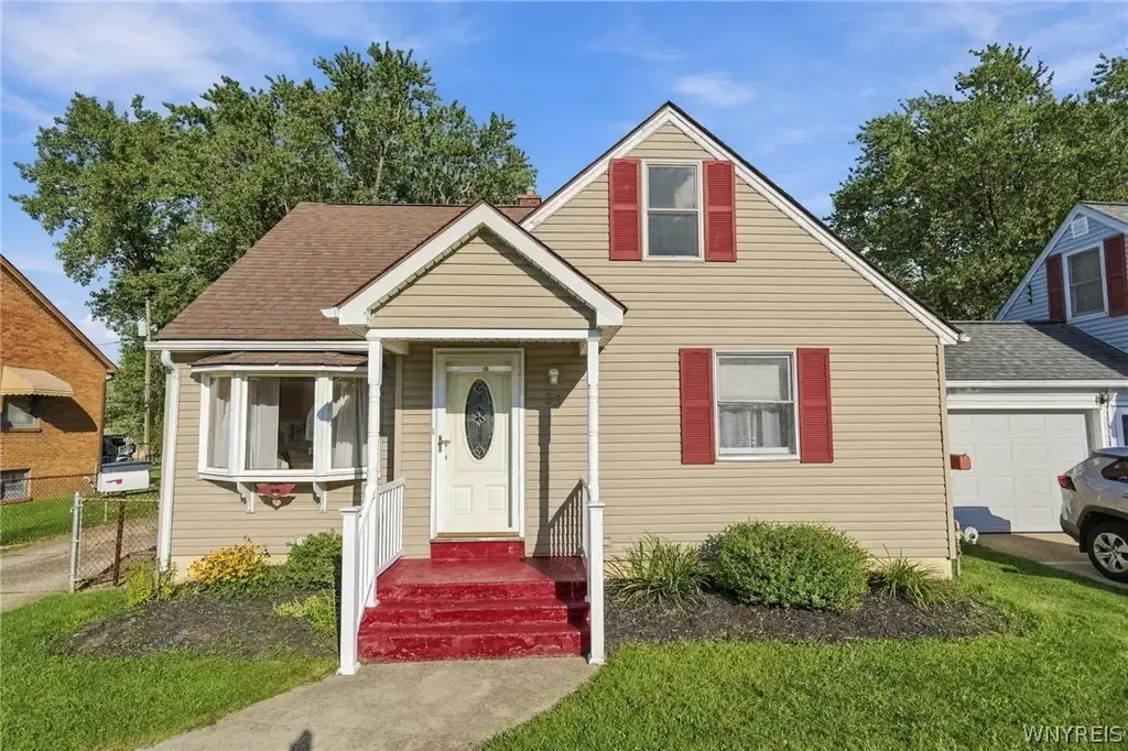 33 Lyndale Court, West Seneca