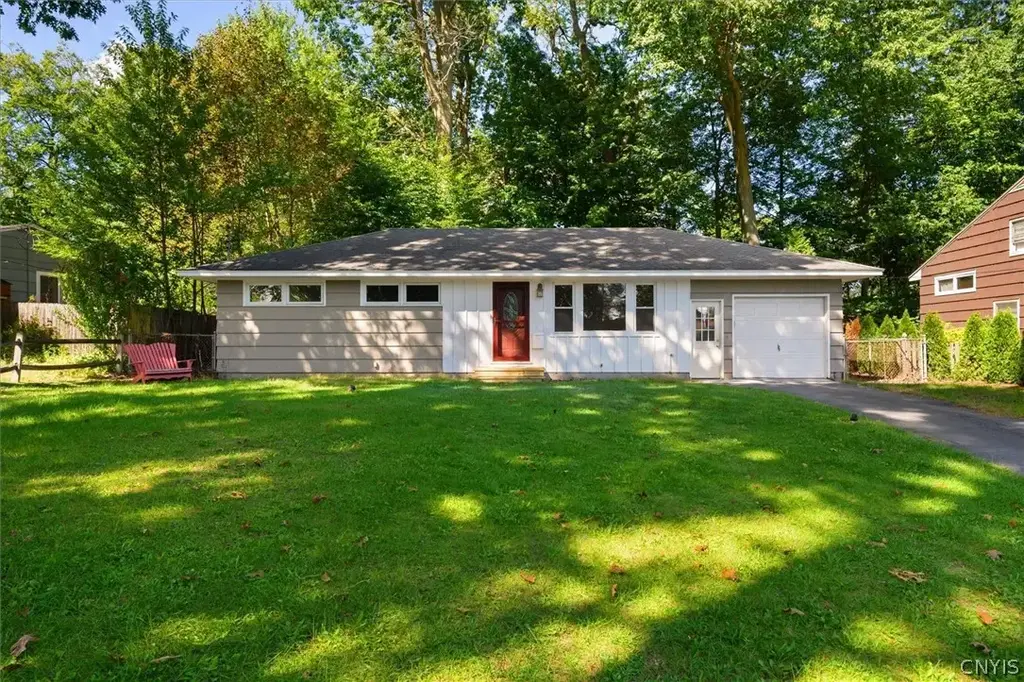 116 David Dr, Clay