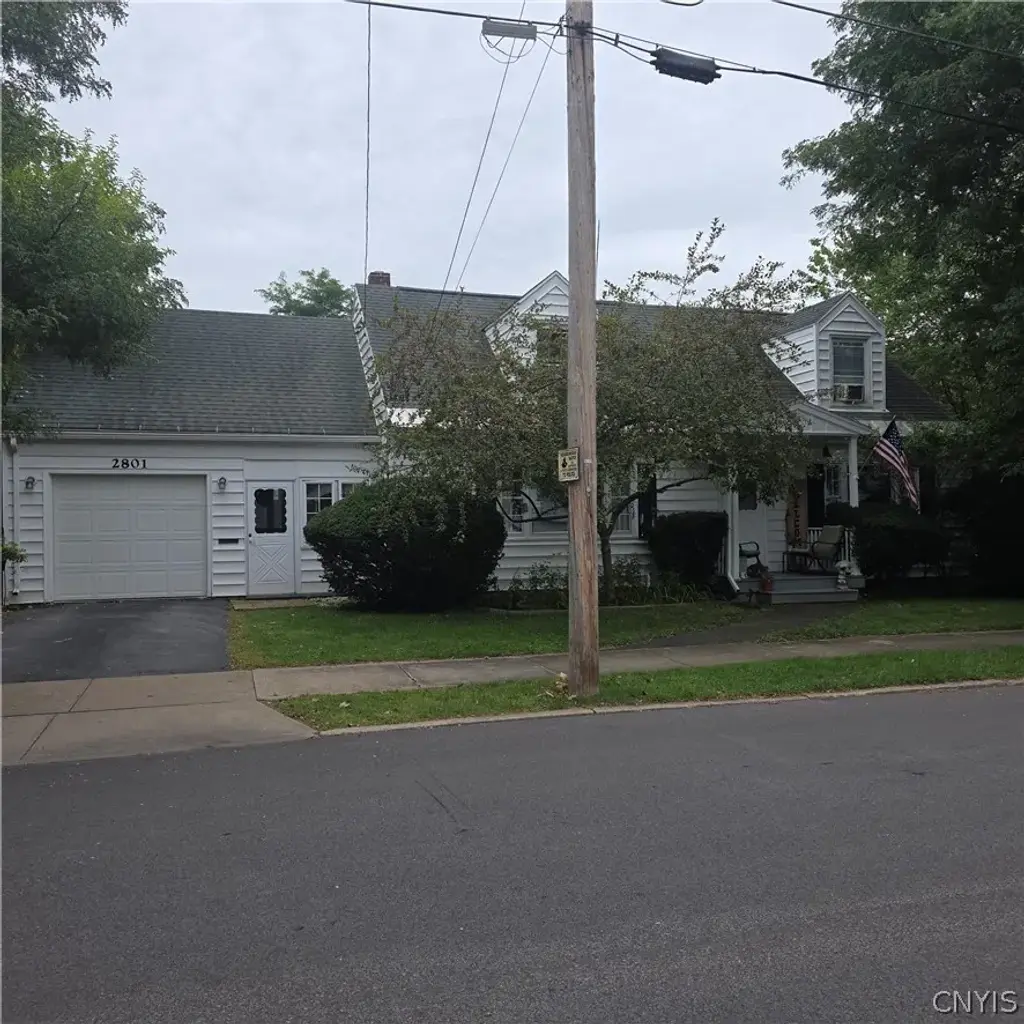2801 Dearborn Place, Utica