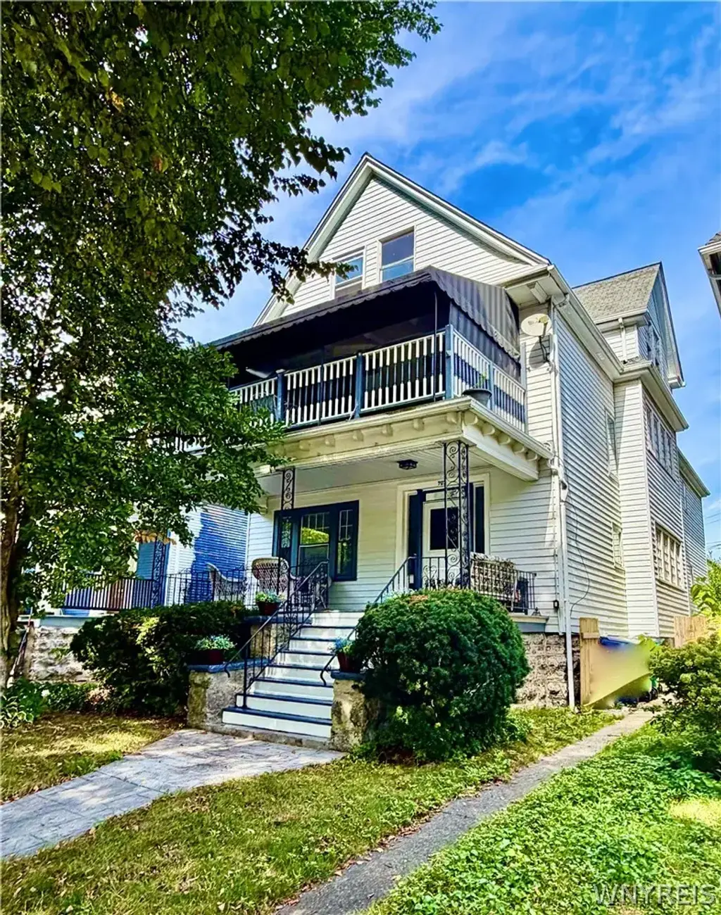 707 Columbus Parkway, Buffalo