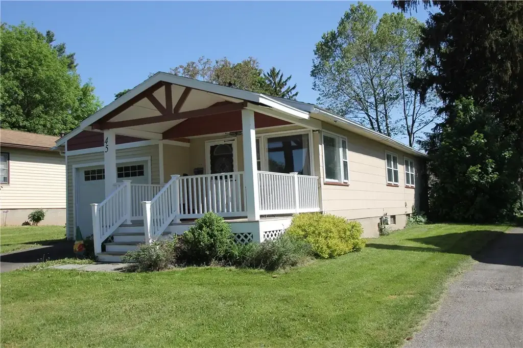 45 Brighton Park, Rochester