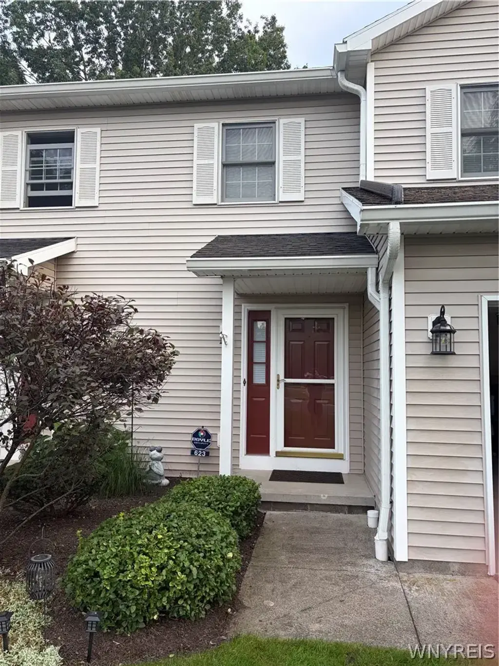 623 Strand Pond Circle, Webster