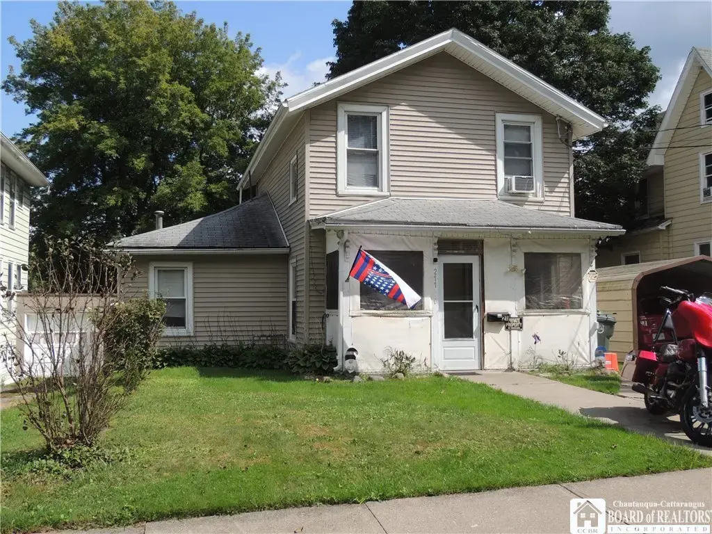 211 Hazzard Street, Jamestown
