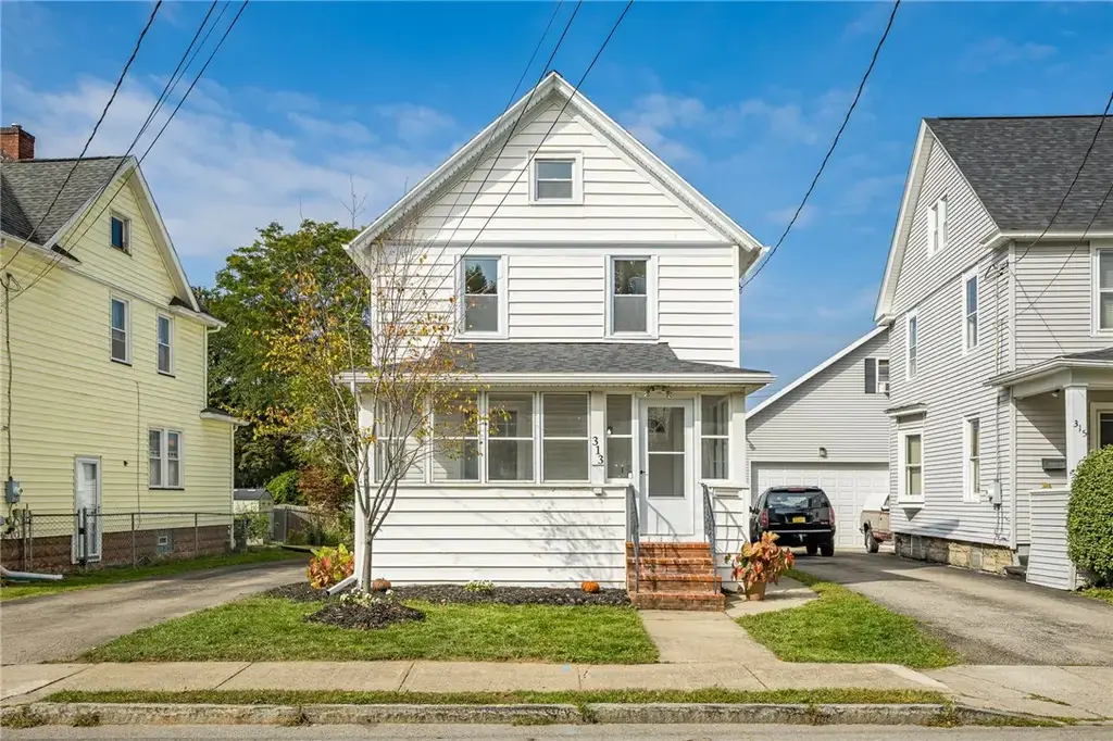 313 E E. Commercial St. Street, East Rochester