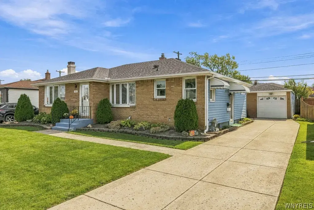 161 Nadine Drive, Cheektowaga