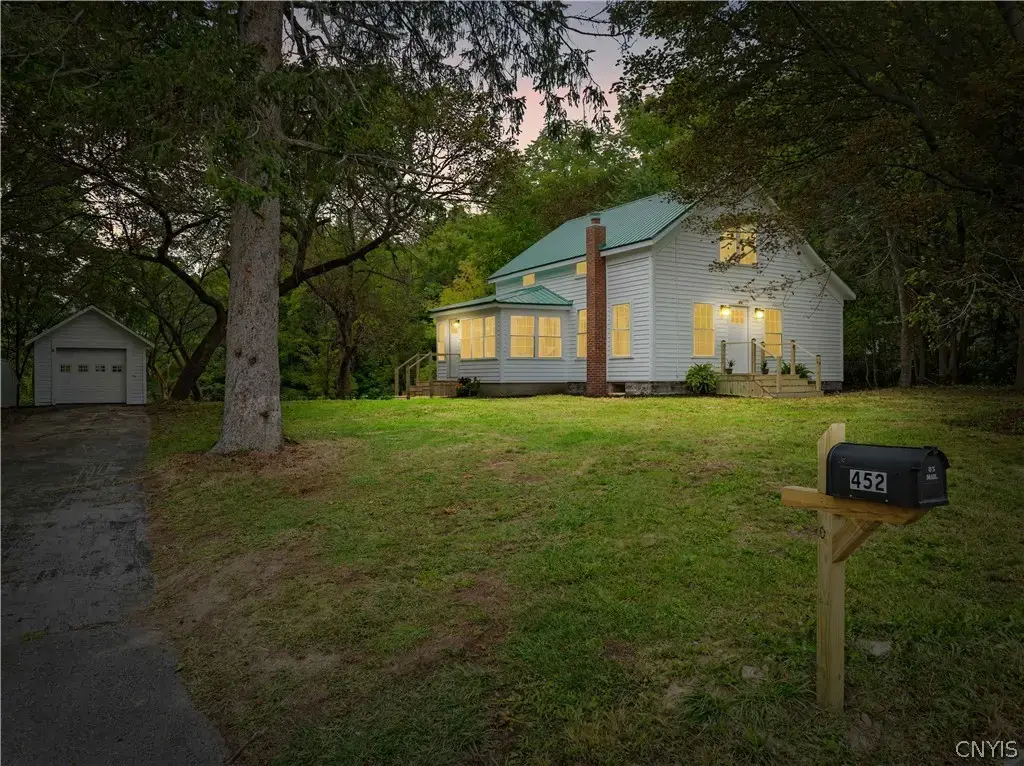 452 N 6th Street, Fulton