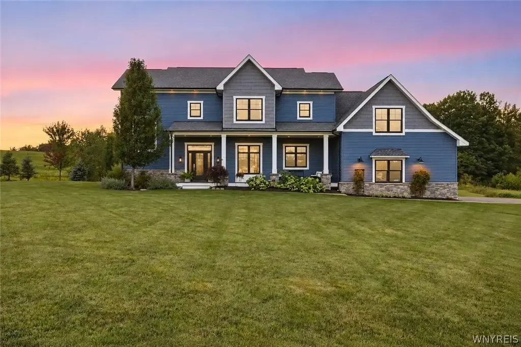 1699 Boies Road, Aurora