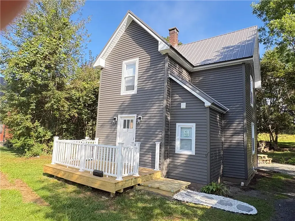 7 Secor Street, Sidney