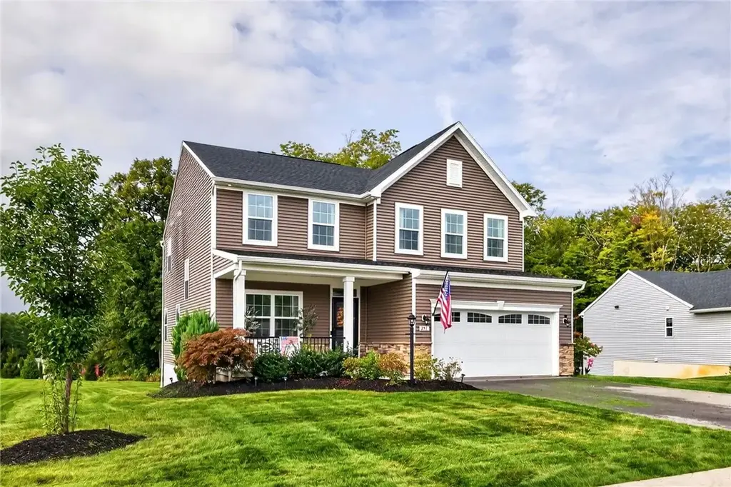 251 Longleaf Lane, Walworth