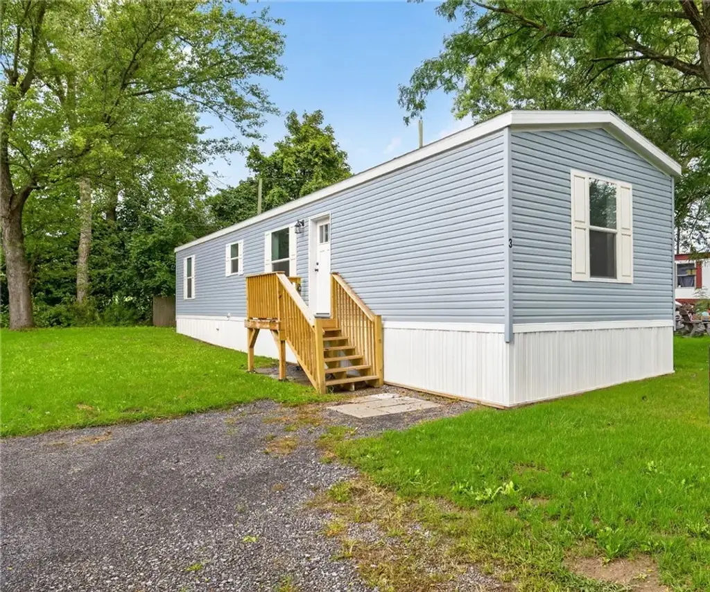 2226 County Road 25, Phelps