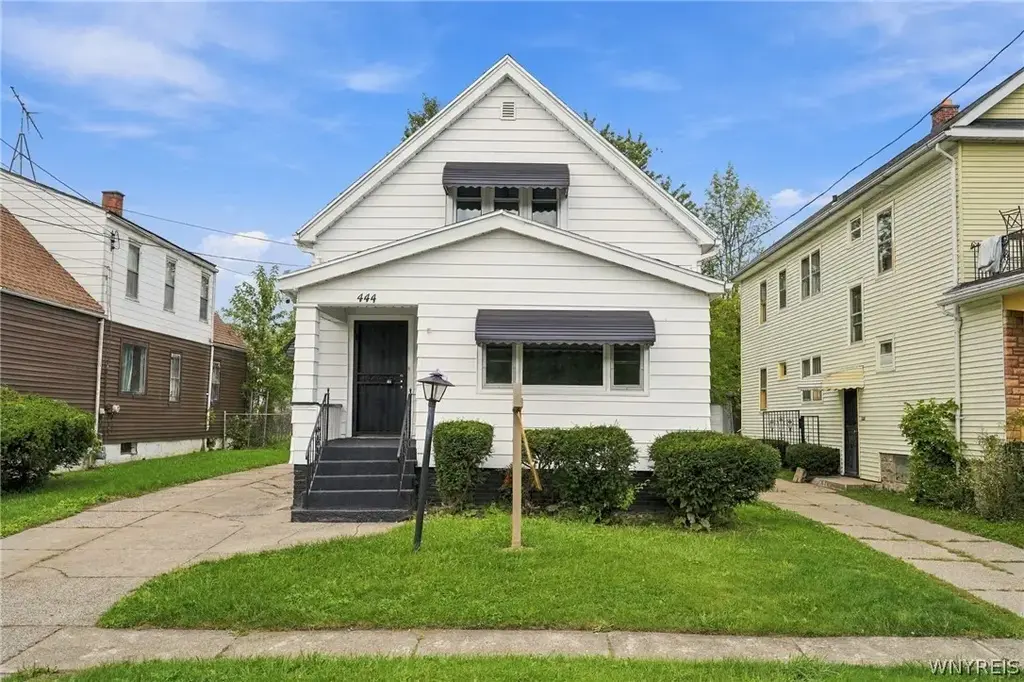 444 Cambridge Avenue, Buffalo