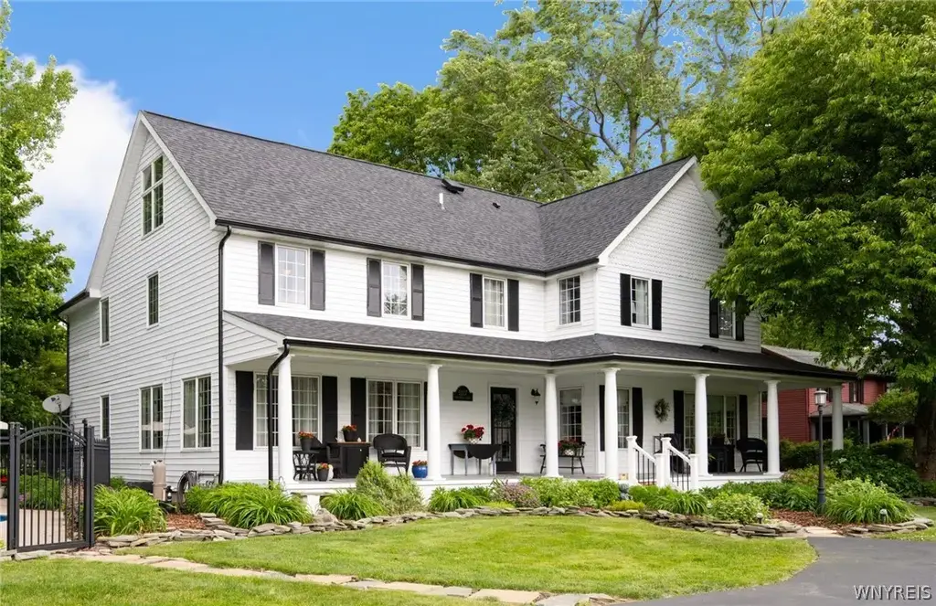5217 Tonawanda Creek Road, Pendleton